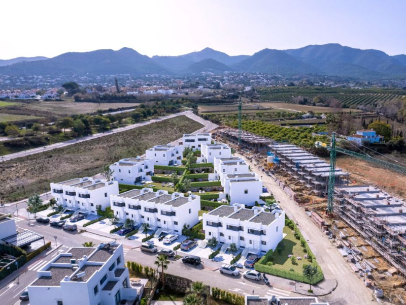 Obra nueva Finca Peralta Natura en Alhaurín de la Torre (Revista) photo 1