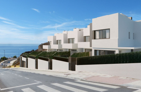 Terraced house for sale at  Calle Guadalquivir s/n , Rincón de la Victoria photo 1
