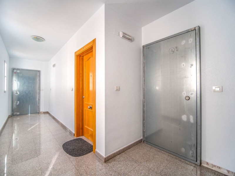Piso en venta en Avenida 12 de Octubre, Archena
photo 3