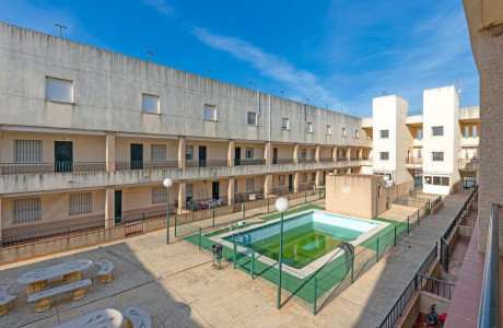 Piso en venta en , Cantillana thumbnail 2