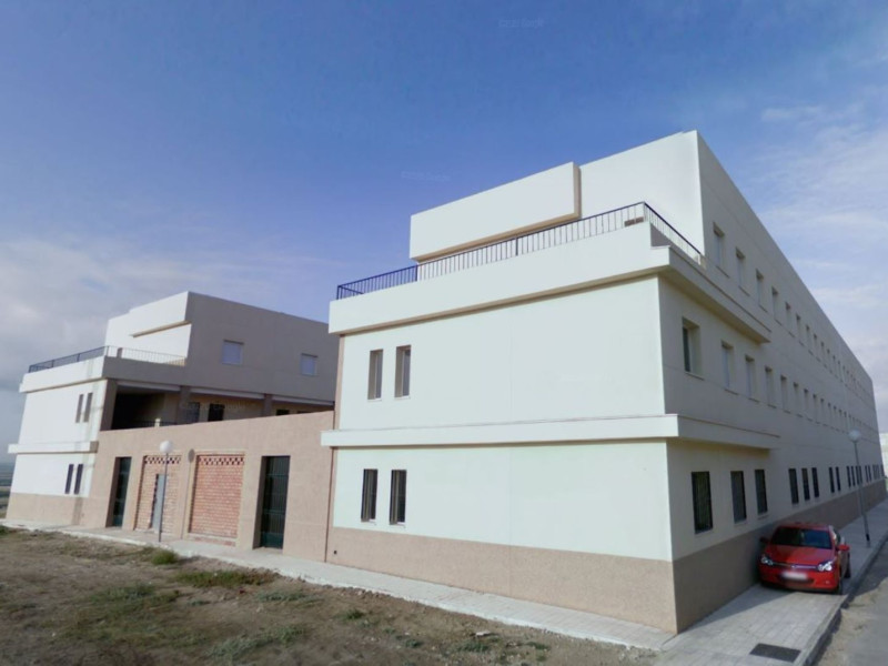 Obra nueva Promoción de tipologias Vivienda Local en venta Cantillana Sevilla en Cantillana (Revista) photo 4
