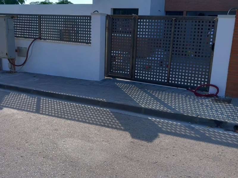 Sale of townhouse in  Calle Garrofers, 62 , Cunit photo 4