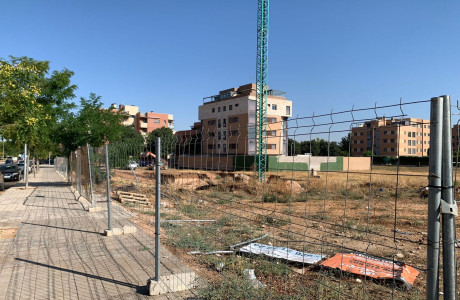 Продажа квартиры в Calle Giraldo de Merlo, 8, Ciudad Real thumbnail 1