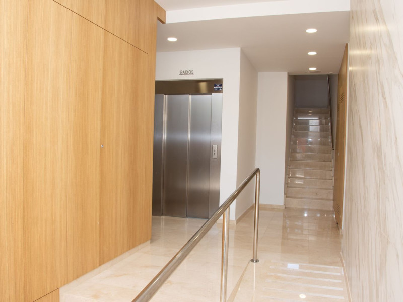 Obra nueva Narcis Monturiol 96 en Hospitalet de Llobregat (Revista) photo 5