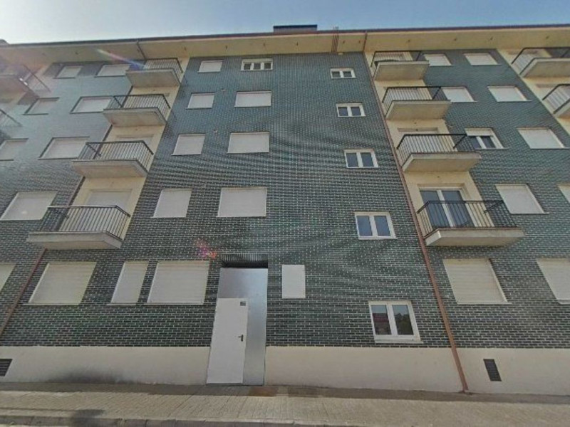Piso en venta en Calle Academico Garcia Morejon, Valencia de Don Juan
 photo 2