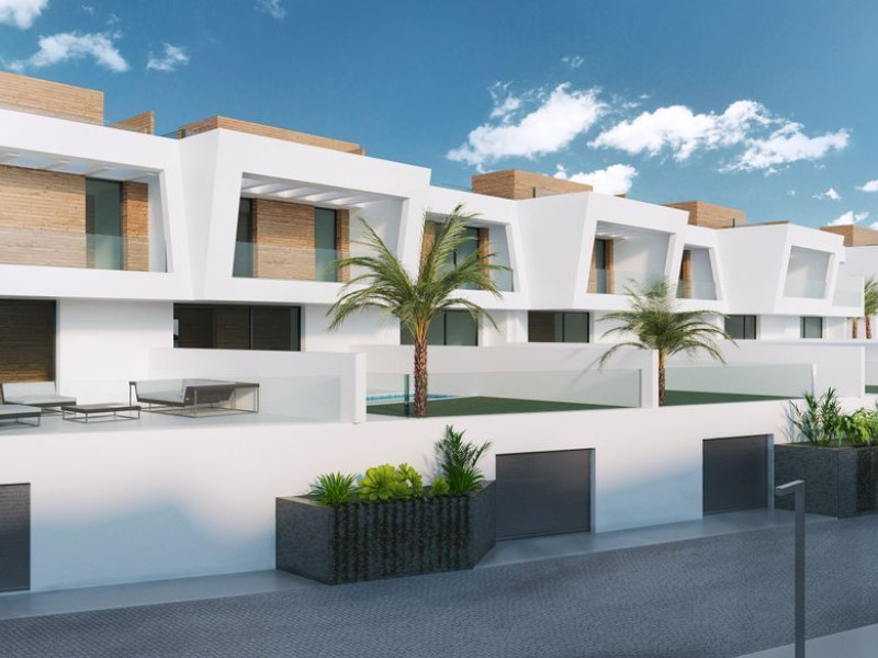 Sale of townhouse in  Via Augusta, 60 , Puerto Real photo 3