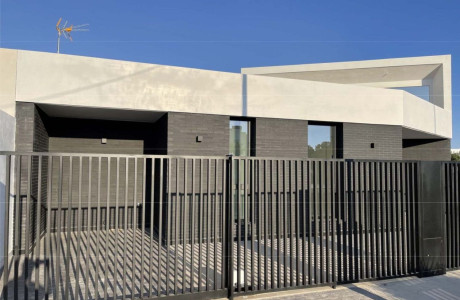 Semi-detached house for sale in  Calle Bielorusia , 34 , Ciudad Real photo 4