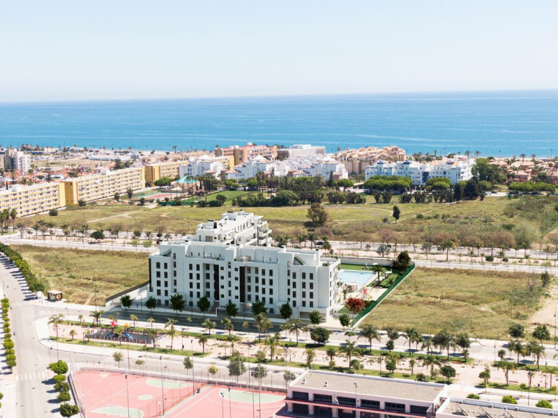 Продажа квартиры на Calle Doctor Roberto Olarra s/n, Торремолинос
 photo 3