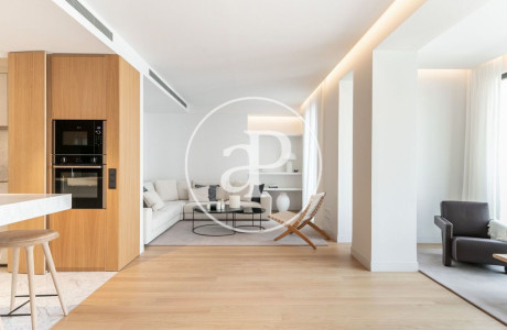 Apartment for sale in  Calle Ausias Marc, Barcelona photo 4