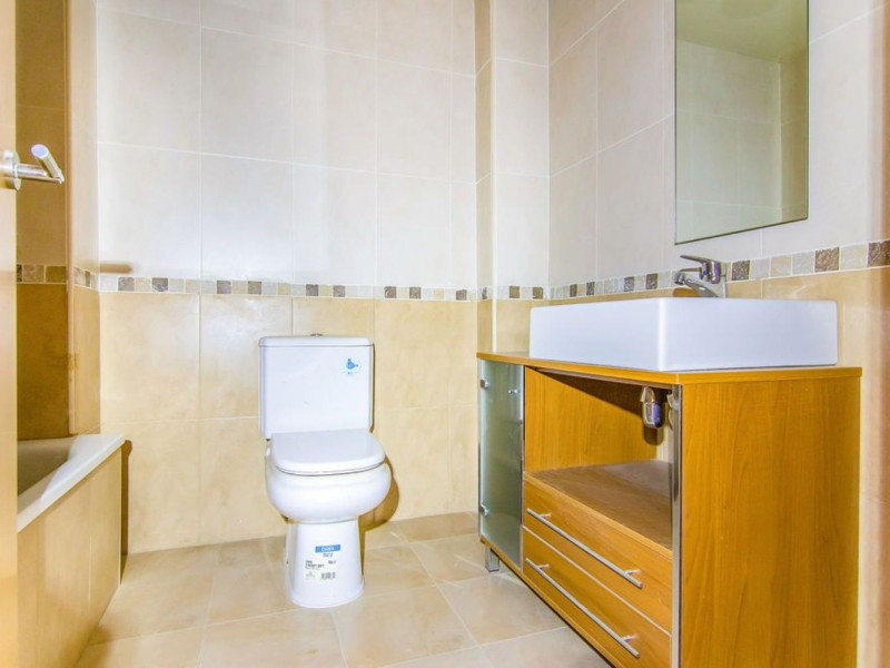Piso en venta en Urb. C/ Josep Pane, Bell-Lloc d'Urgell, Bell-lloc d'Urgell
photo 3