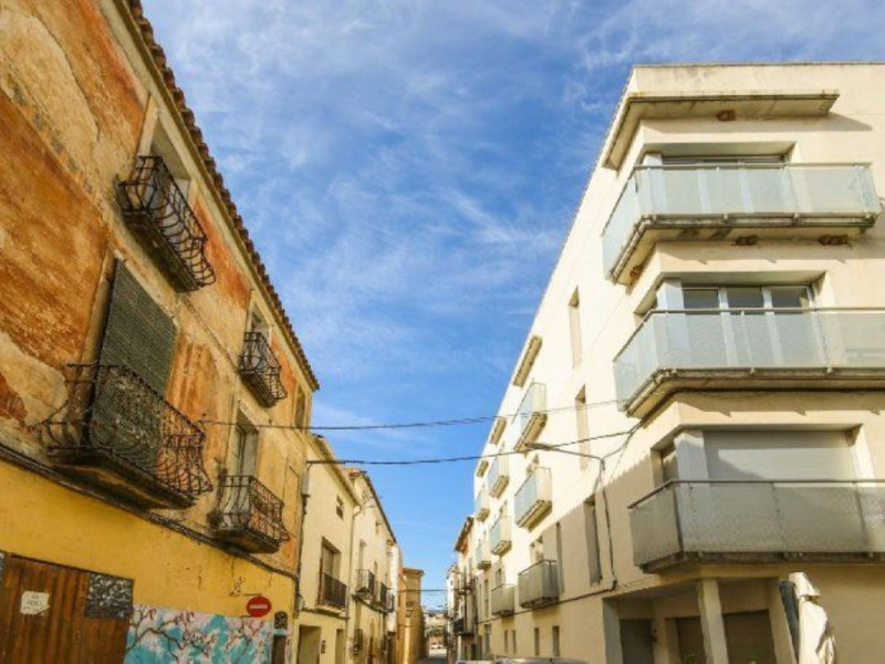 Obra nueva 930000459 en Riba-Roja d'Ebre (Revista) photo 4