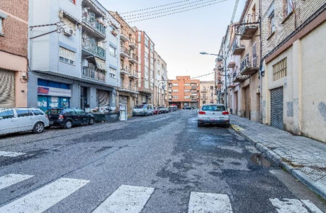 Apartment for sale in Carrer del Ripollès, Lleida thumbnail 2