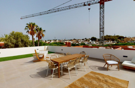 Chalet pareado en Calle Melón s/n thumbnail 2