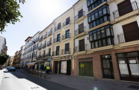 Продажа квартиры в Calle Calzada, Antequera photo 1