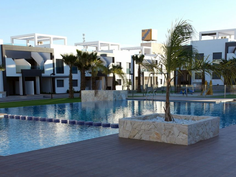 Obra nueva Oasis Beach XV en Guardamar del Segura (Revista) photo 5