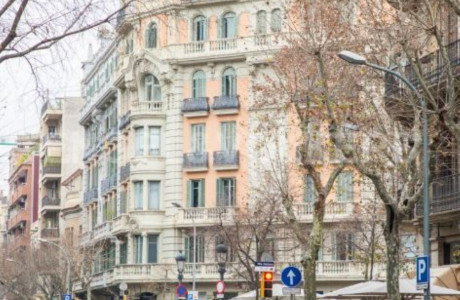 Mieszkanie na sprzedaż w Eixample , Barcelona thumbnail 2