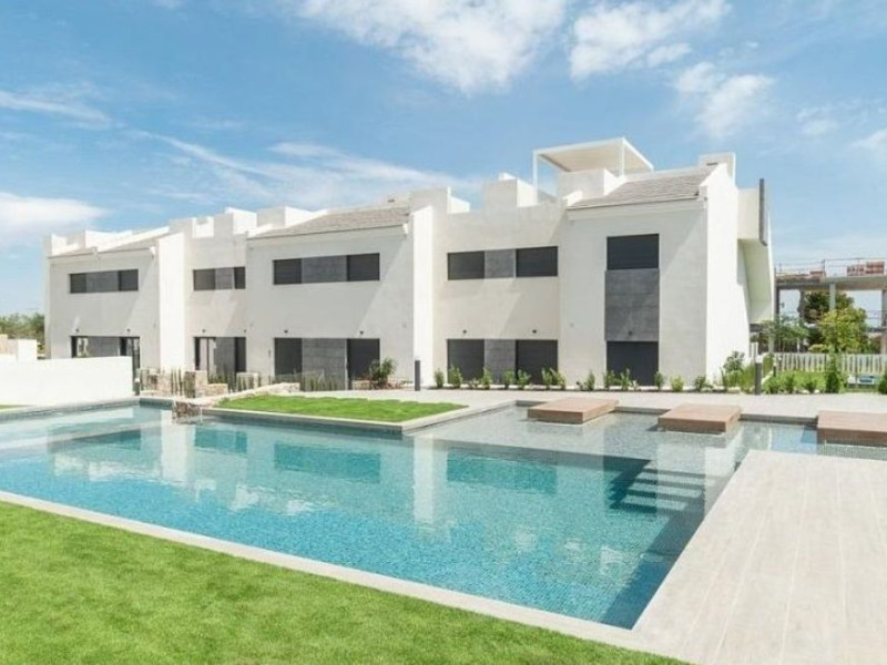 Obra nueva Balcón de la Laguna en Torrevieja (Revista) photo 2