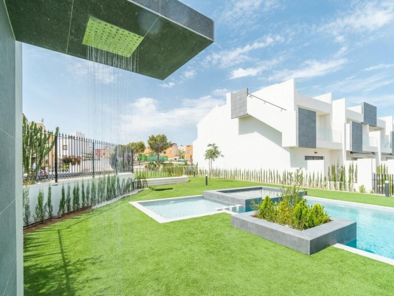 Obra nueva Balcón de la Laguna en Torrevieja (Revista) photo 4