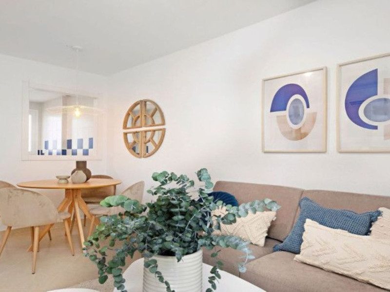 Sale of apartment in Calle Relenguillo, Benalmádena
photo 2