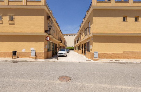 Chalet adosado en venta en , Marchena photo 4