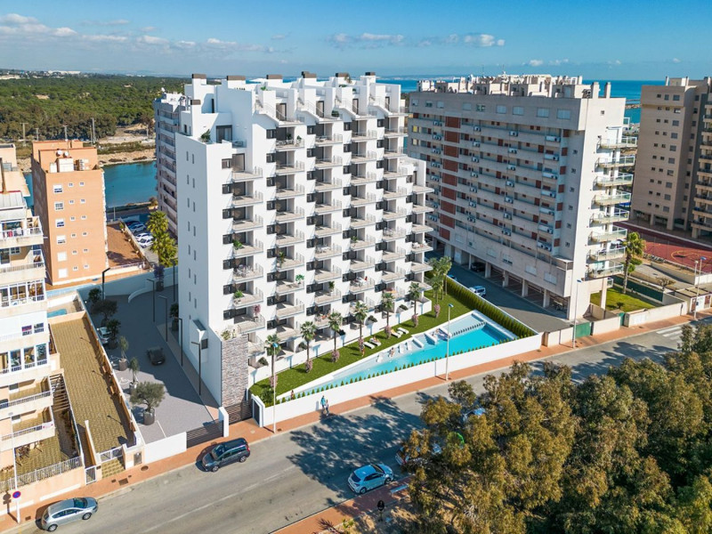 Obra nueva Edificio El Puerto en Guardamar del Segura (Revista) photo 3
