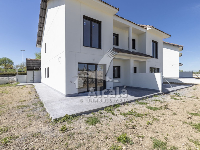 New construction Residencial Miralbilla in Villalbilla photo 2