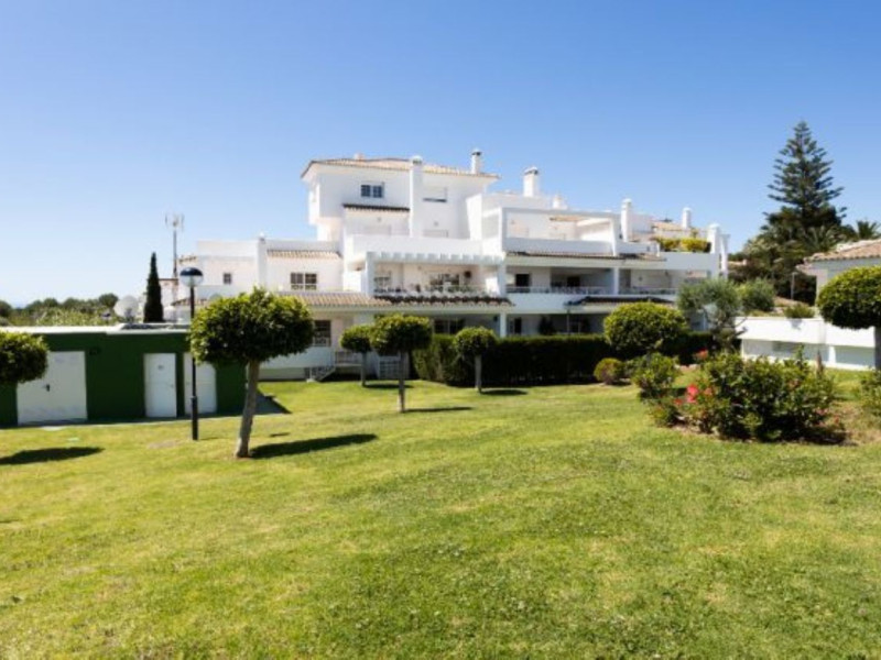 Venta de piso en Avenida de la Alcudia, Marbella
photo 3