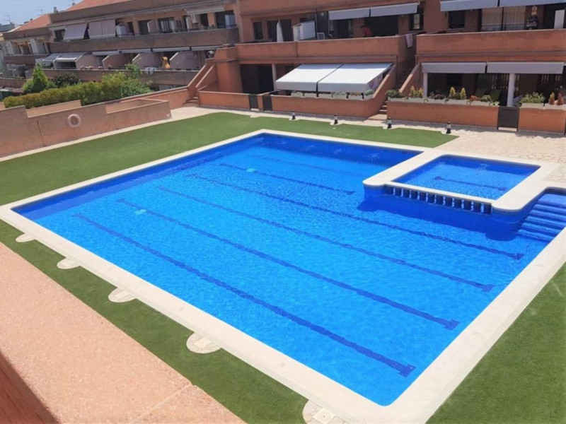 Sale of apartment in Calle Sant Antoni, 57, Cubelles
 photo 5