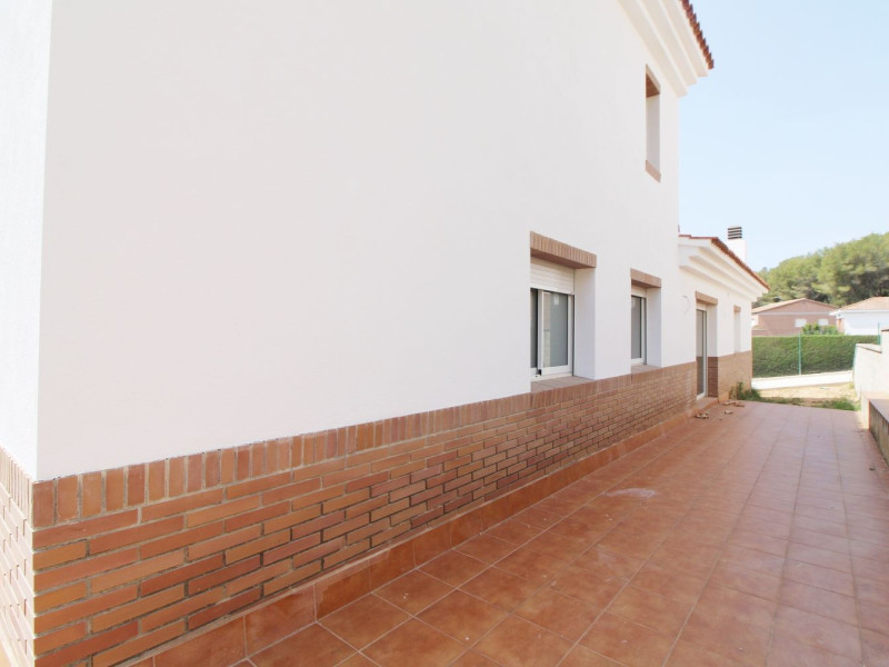 Sale of independent chalet in Mas Romeu, Calafell
photo 4
