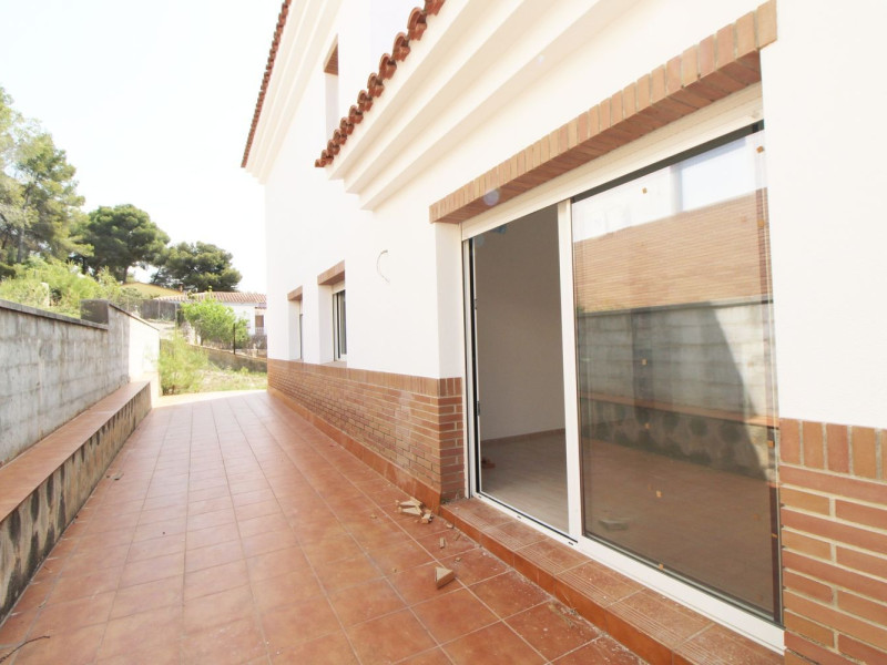 Sale of independent chalet in Mas Romeu, Calafell
photo 5