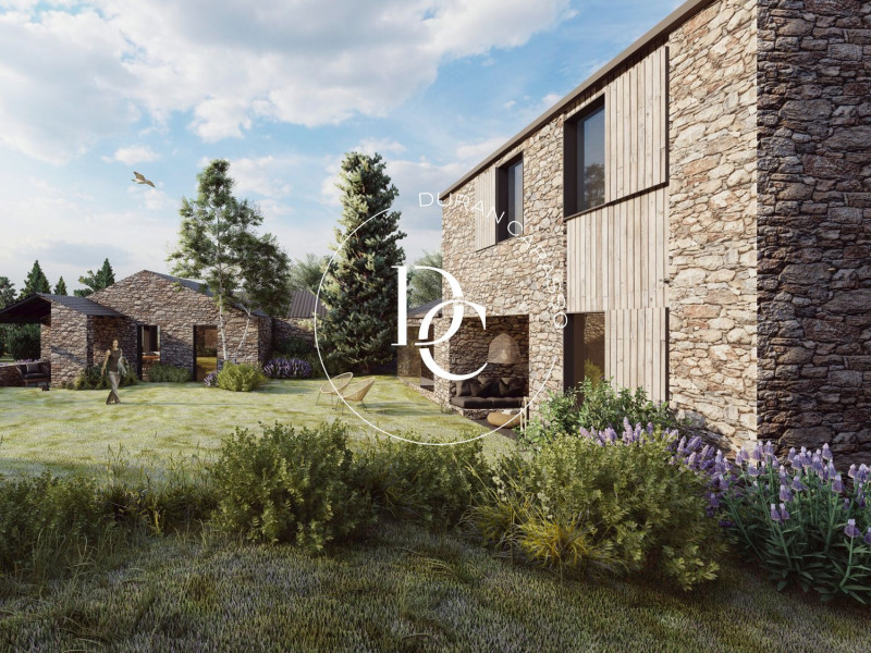 Sale of townhouse in , The photo 2