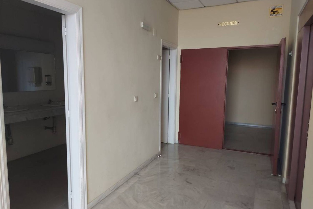 Venta de oficina en Jerez sur , Jerez de la Frontera photo 5