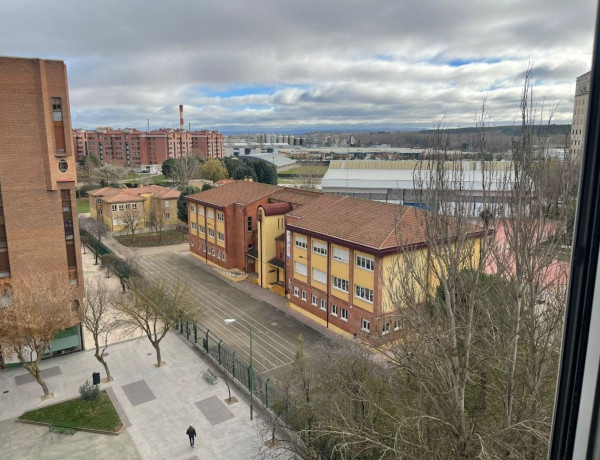 Продажа квартиры в Pasaje Fernando de Rojas, Burgos thumbnail 1