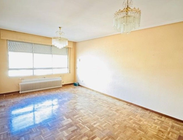 Продажа квартиры в , Venta de Baños thumbnail 1