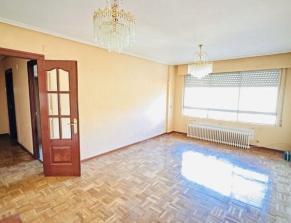Продажа квартиры в , Venta de Baños thumbnail 2