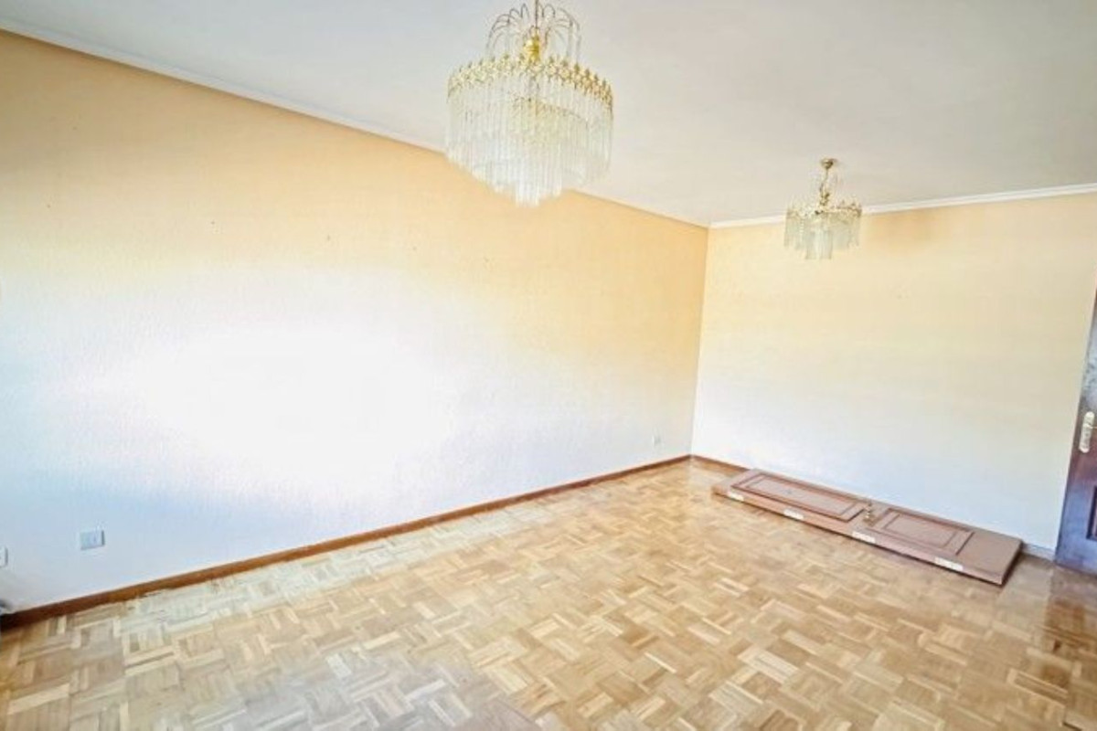 Piso en venta en calle Recesvinto, 2, Venta de Baños
photo 4