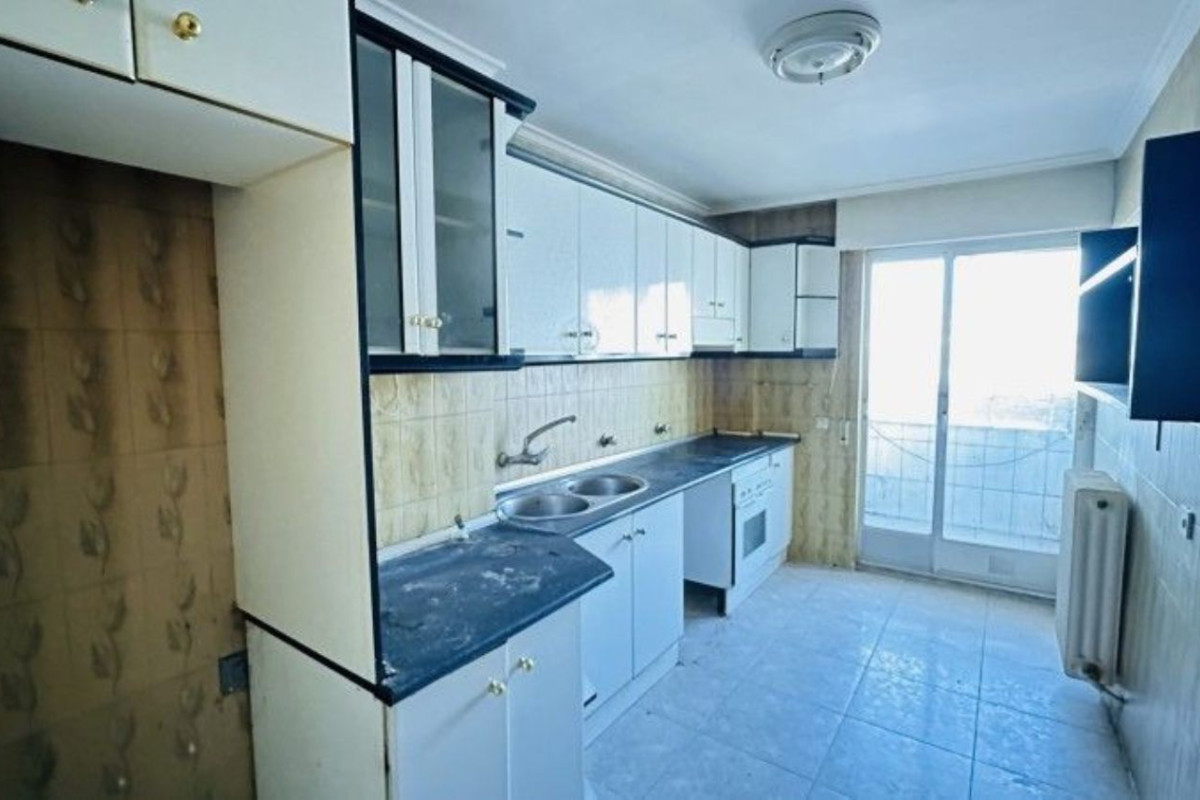 Piso en venta en calle Recesvinto, 2, Venta de Baños
photo 5
