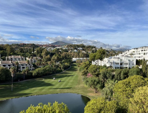 Продажа квартиры в BALCONES QUINTA DEL GOLF s/n, Benahavís photo 1