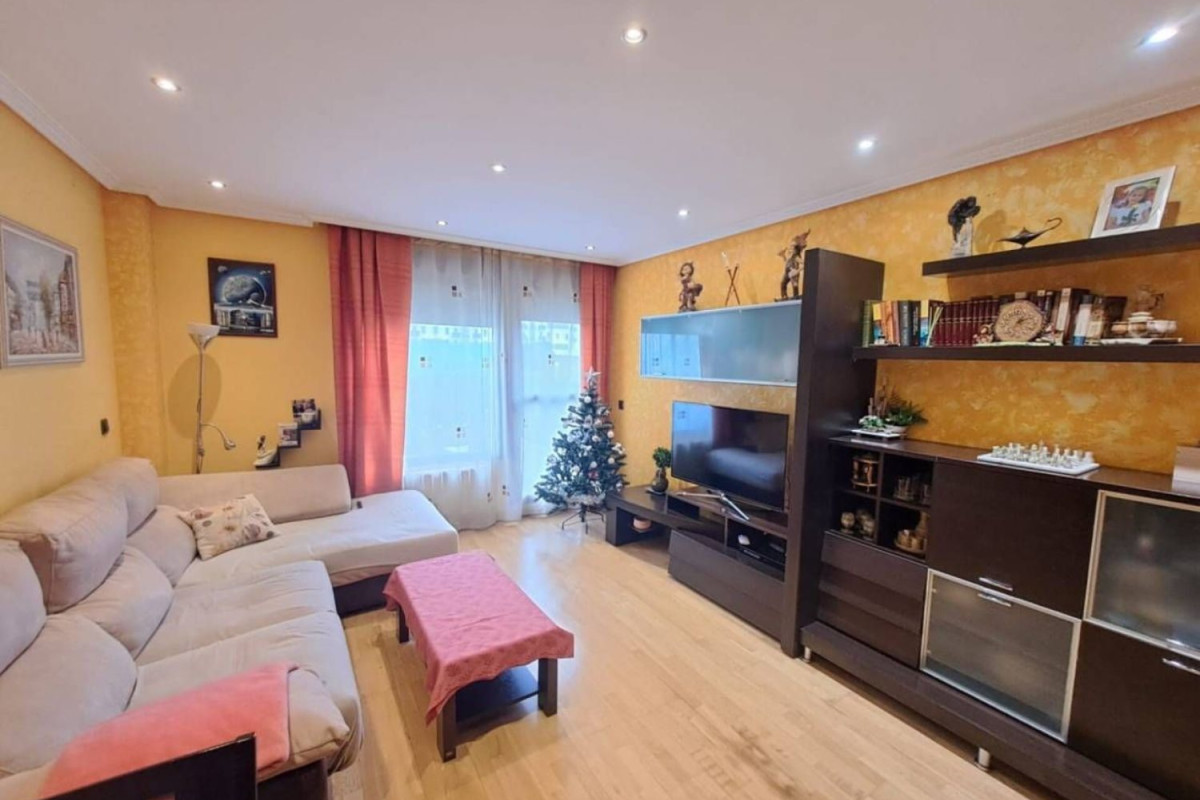 Sale of ground in Calle Esteban Granado, Burgos
photo 1
