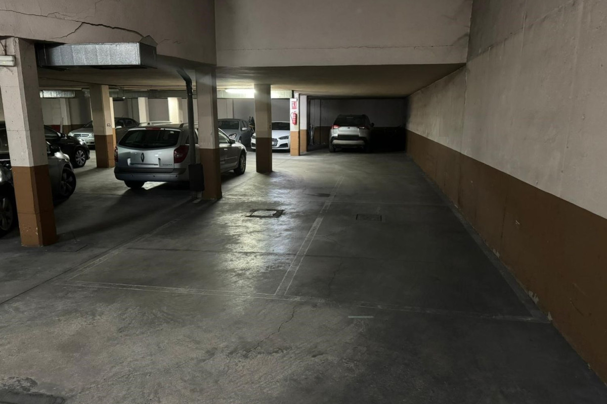 Venta de garaje en Sector de los Escultores, 2 , Tres Cantos photo 1