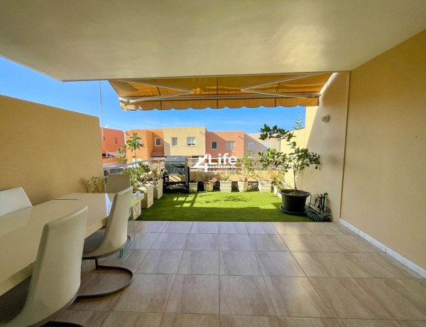 Chalet adosado en venta en Avenida Kurt Konrad Mayer , Adeje thumbnail 2