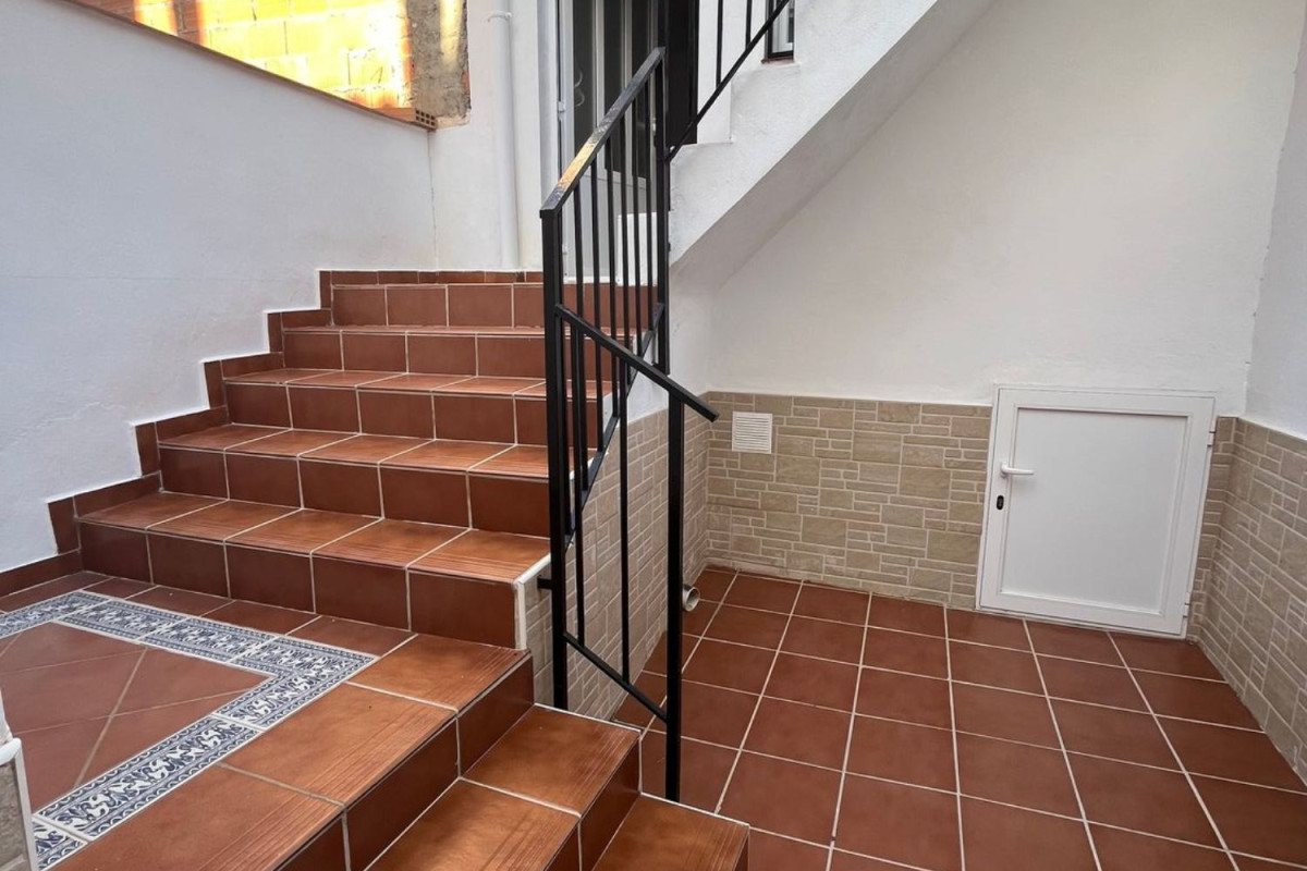 Casa o chalet independiente en venta en Otero, 6, Baza
photo 3