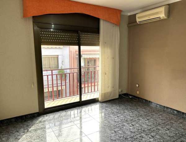 Piso en venta en Cerdanyola , Mataró thumbnail 2