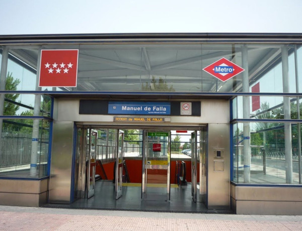 Apartment for sale in  Plaza del Maestro Tárrega, Alcobendas photo 3