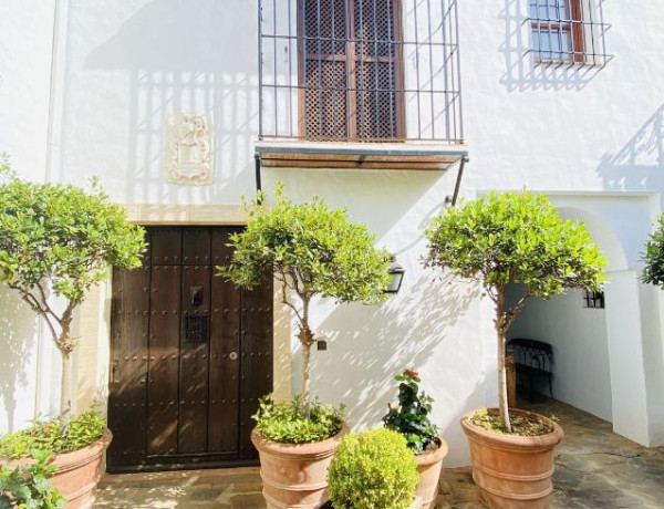 Chalet adosado en venta en  Plaza Antonio Jardinero, 4 E , Marbella photo 2