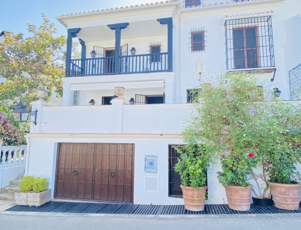 Chalet adosado en venta en  Plaza Antonio Jardinero, 4 E , Marbella photo 4