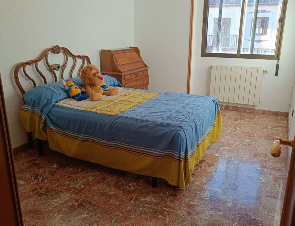 Piso en venta en , Ubeda photo 3