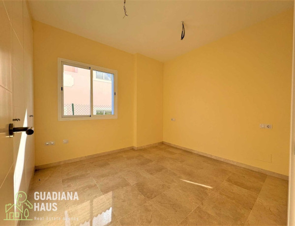 Chalet adosado en venta en  Calle Rubén Darío, 3301 , Ayamonte photo 4