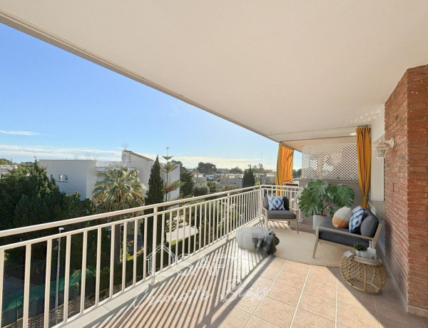 Piso en venta en  Calle de la Cova Fumada, Castelldefels photo 2