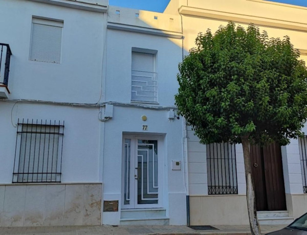 Chalet independiente en venta en , Lepe photo 1